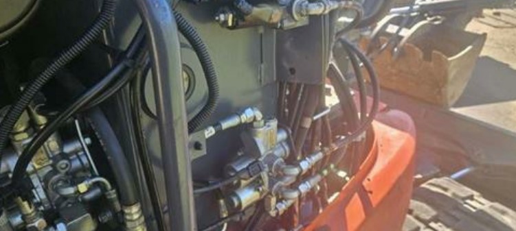 2023 Kubota KX040-4 Excavator - Image 19