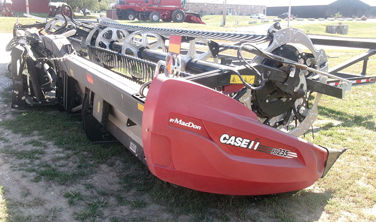 2023 MacDon FD235 Header - Image 4