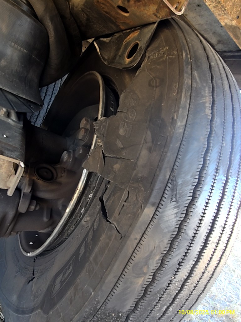 2023 Utility Reefer Trailer 53′ - Image 8