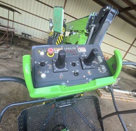 2024 Leguan 225 Tracked Lift - Image 10