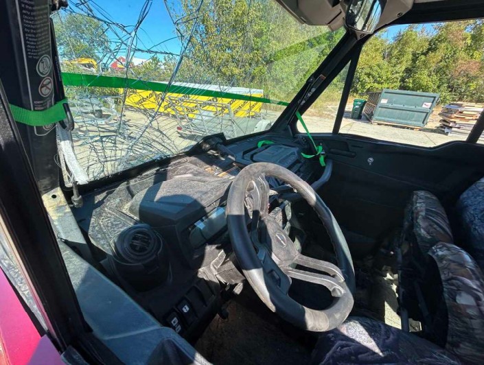 2024 Can-Am Defender Limited Max - Image 11