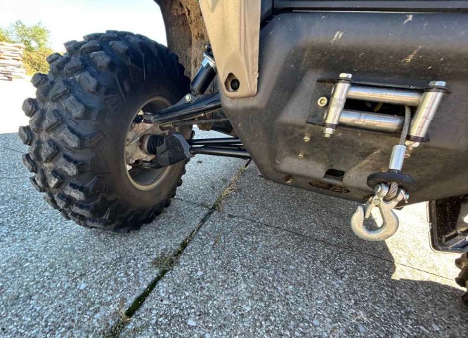 2024 Can-Am Defender Limited Max - Image 12