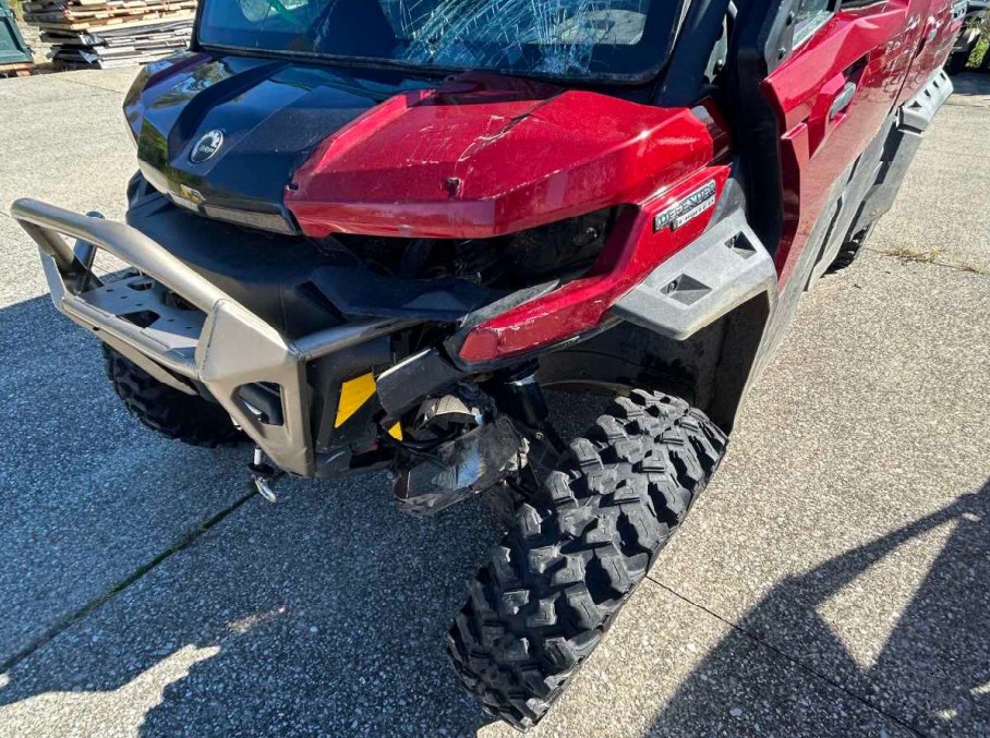 2024 Can-Am Defender Limited Max - Image 2