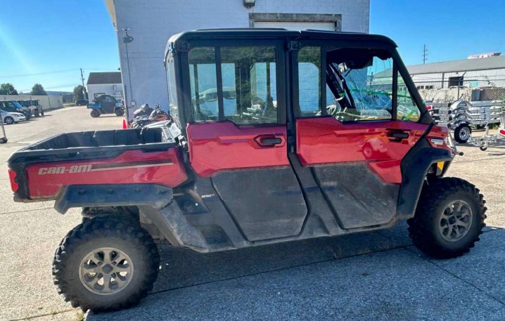 2024 Can-Am Defender Limited Max - Image 9