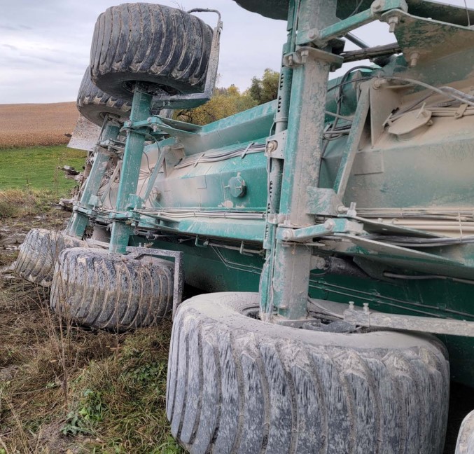 2024 GEA EL48-8D-8800 Manure Spreader - Image 4