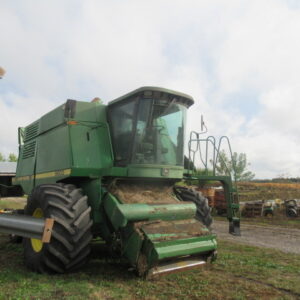 1992 John Deere 9600 Combine