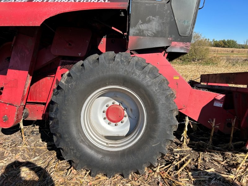 1988 CASE IH 1640 Combine - Image 6