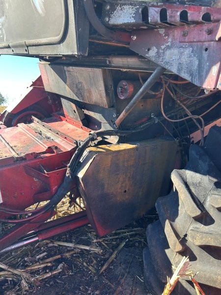 1988 CASE IH 1640 Combine - Image 7