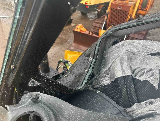 2025 Caterpillar 304 Excavator - Image 15