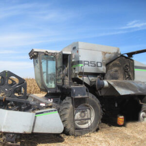 1990 Gleaner R50 Combine