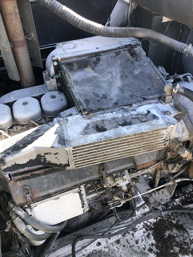 1992 Gleaner R52 Combine - Image 3