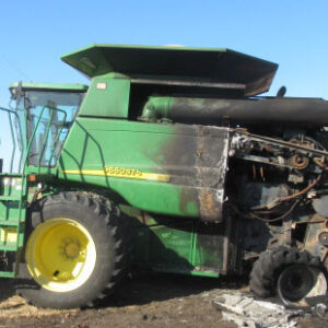 2005 John Deere 9660 STS Combine