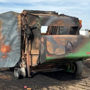 1997 John Deere 566 Baler