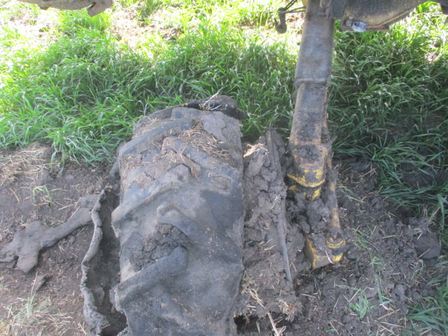 1997 New Holland TR98 Combine - Image 24