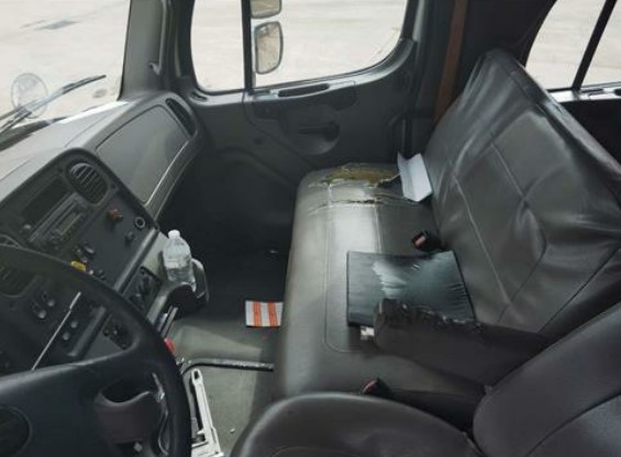 2008 Freightliner M2 Box Truck - Image 14