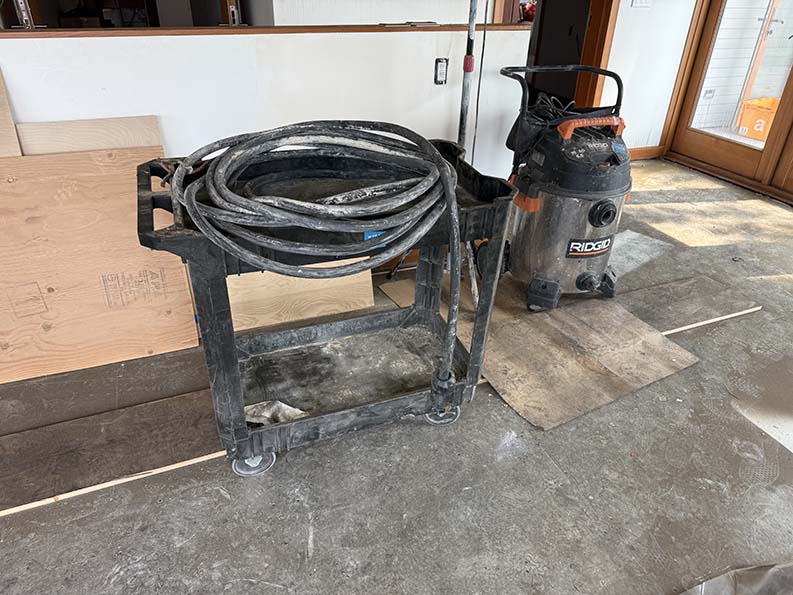 Assorted Contractor Tools - Image 20