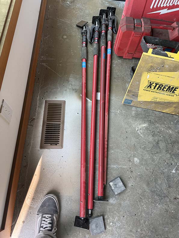 Assorted Contractor Tools - Image 27