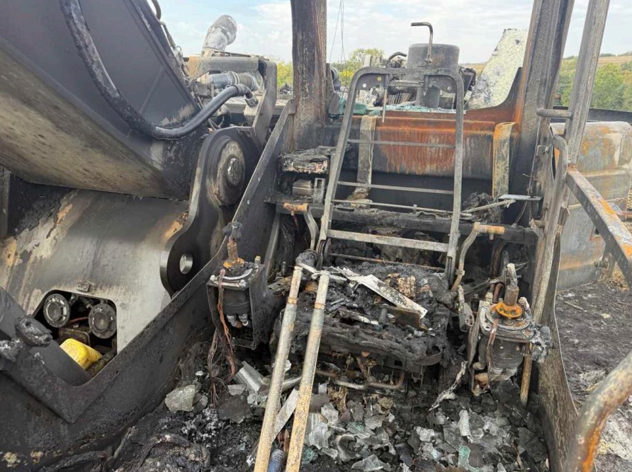 2012 Volvo EC300DL Excavator - Image 7