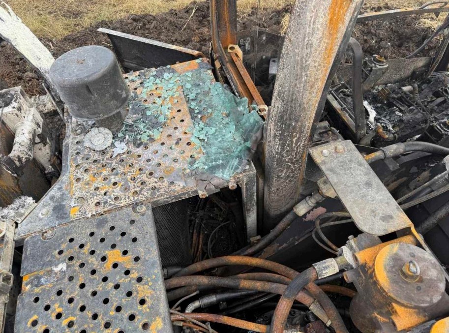 2012 Volvo EC300DL Excavator - Image 9