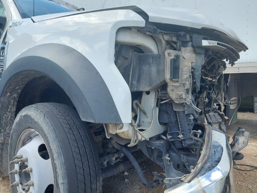 2021 Ford F550 Knuckle Boom Service Truck - Image 11