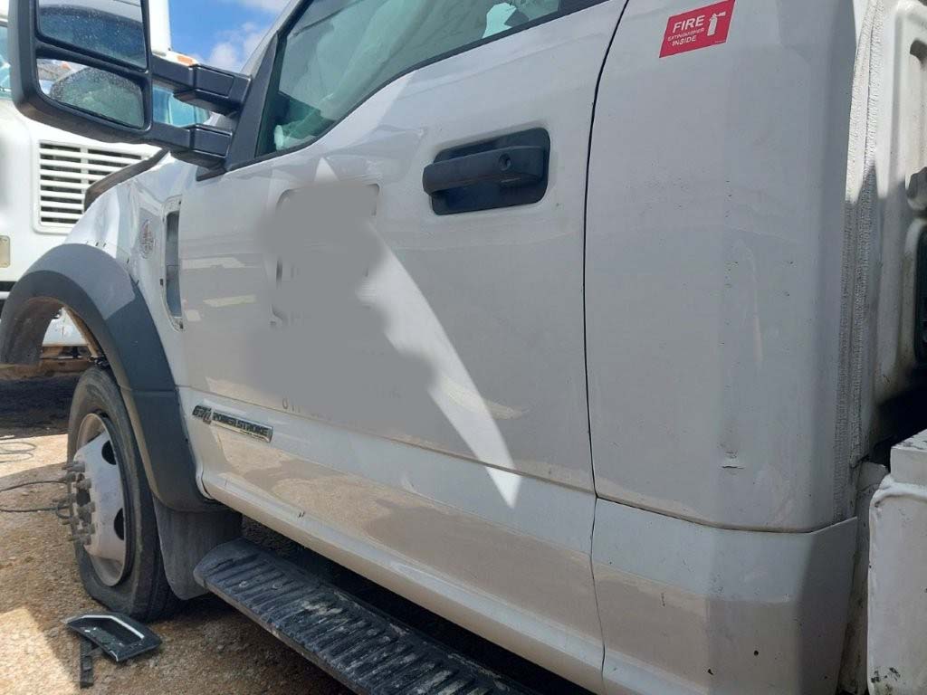 2021 Ford F550 Knuckle Boom Service Truck - Image 15