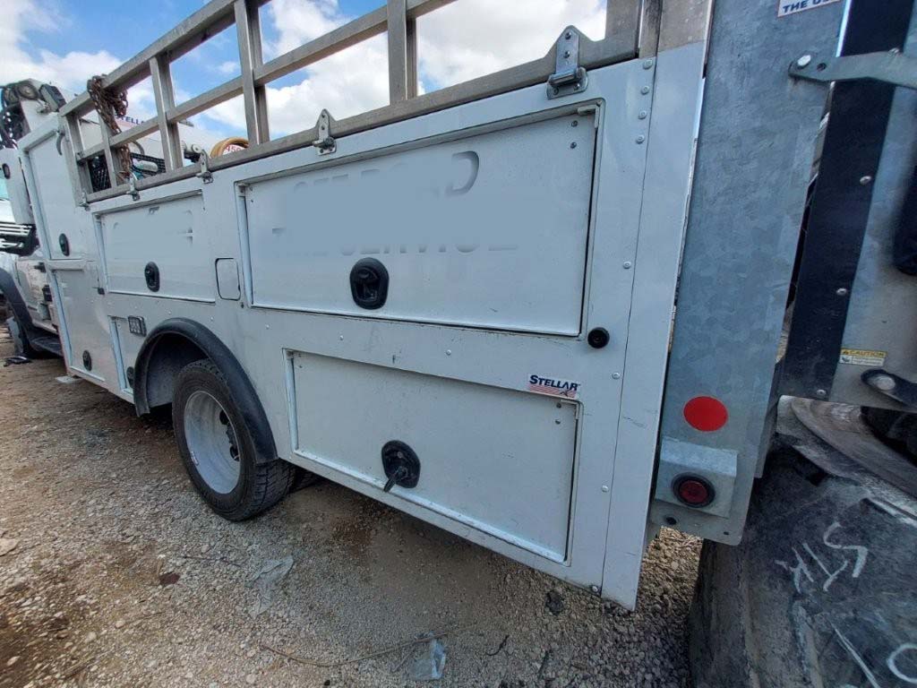 2021 Ford F550 Knuckle Boom Service Truck - Image 21