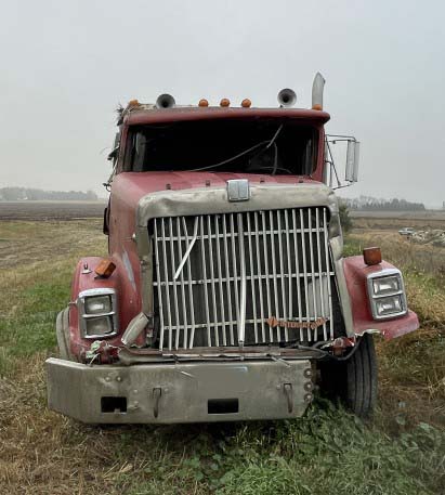 1989 International Farm Truck - Image 5