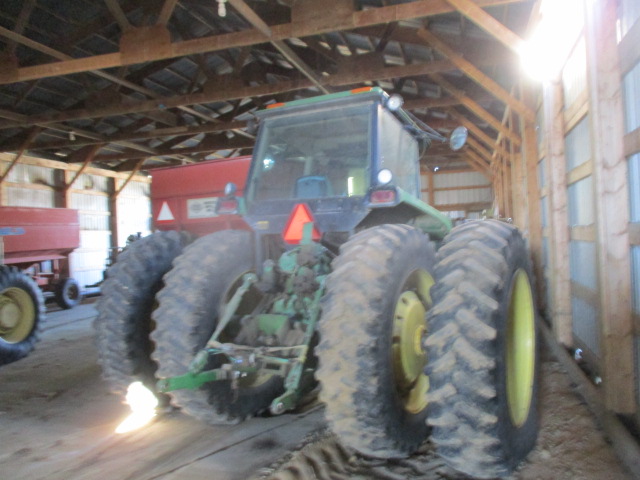 1990 John Deere 4955 Tractor - Image 17
