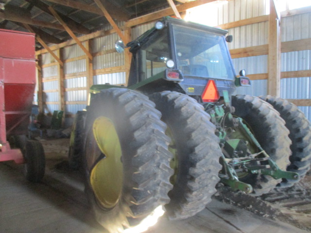 1990 John Deere 4955 Tractor - Image 5