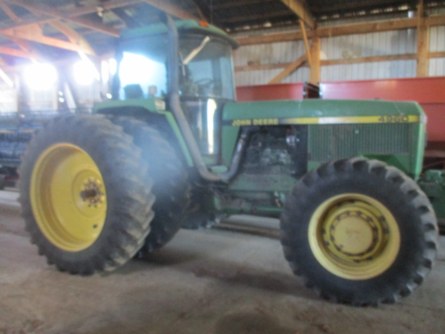 1990 John Deere 4955 Tractor - Image 9