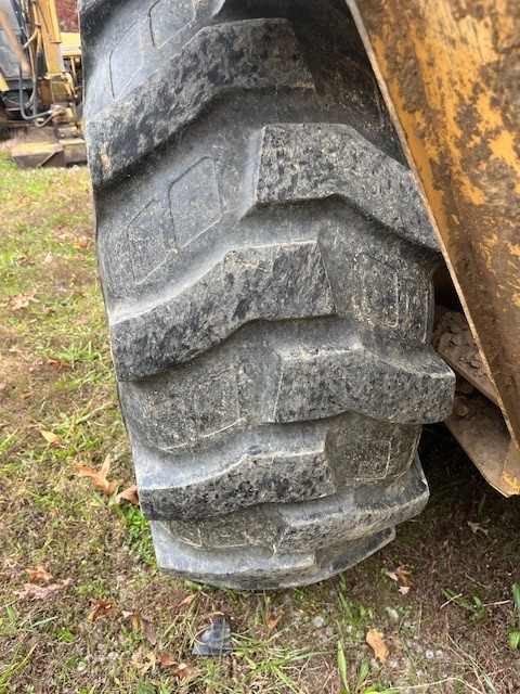 1993 Ford 455D Backhoe - Image 13