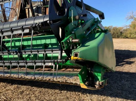 1996 John Deere 9600 Combine w/ 2000 John Deere 925 Header - Image 9