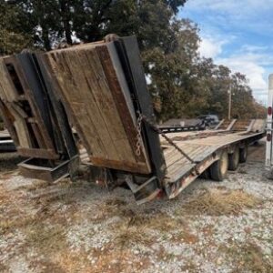 1996 Trail Boss 50 Ton 48′ Tri-Axle 9′ Trailer