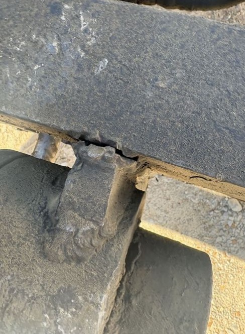 1996 Trail Boss 50 Ton 48′ Tri-Axle 9′ Trailer - Image 10