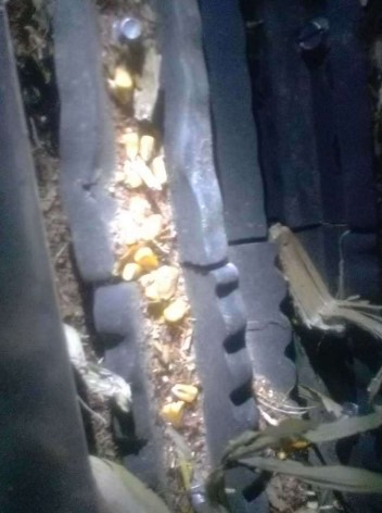 1998 Gleaner R62 Combine - Image 13