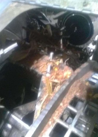 1998 Gleaner R62 Combine - Image 15