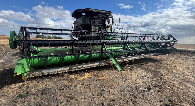 2004 John Deere 630 Header