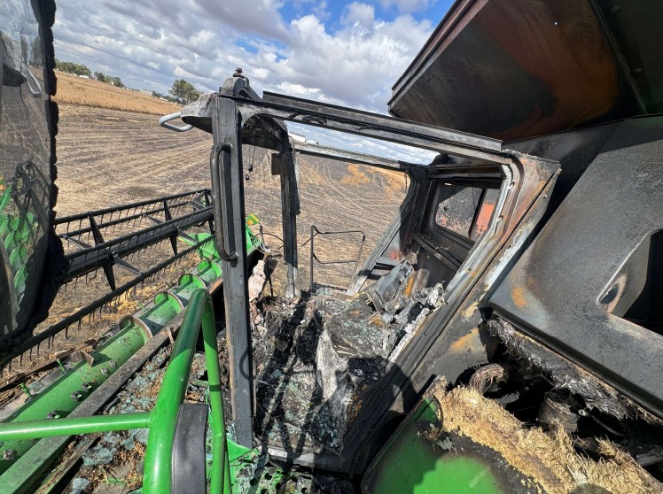 2004 John Deere 630 Header - Image 3