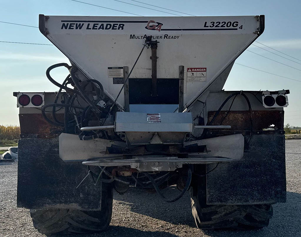 2002 Case IH FLX4300 Floater - Image 3