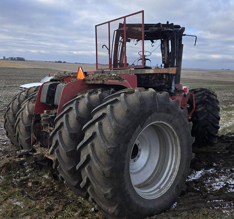 2002 Case IH STX425 Tractor - Image 4