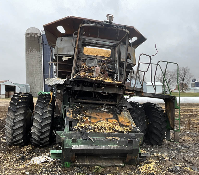 2002 John Deere 9650 Combine - Image 3