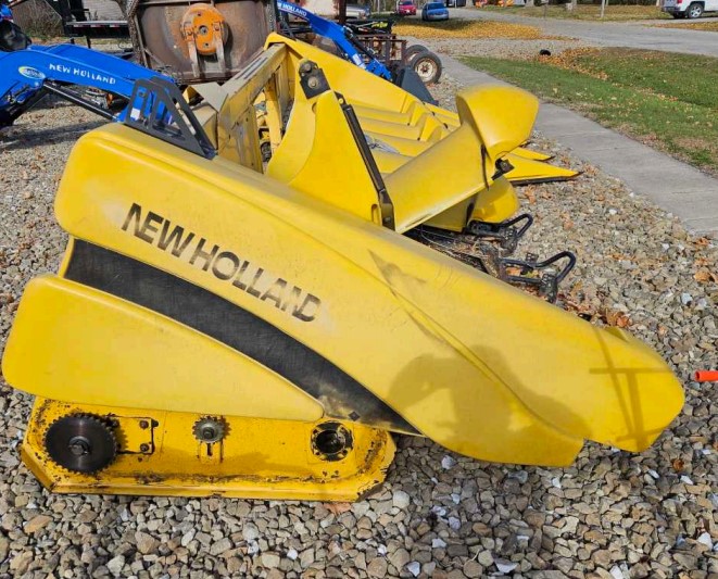 2002 New Holland 96C Header