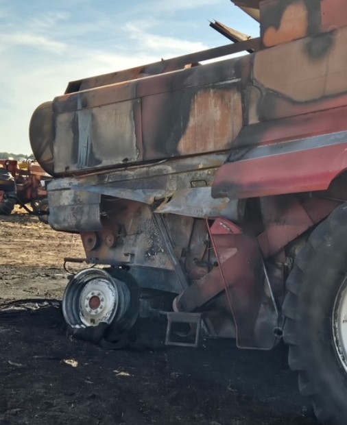 2003 Case IH 2388 Combine - Image 3