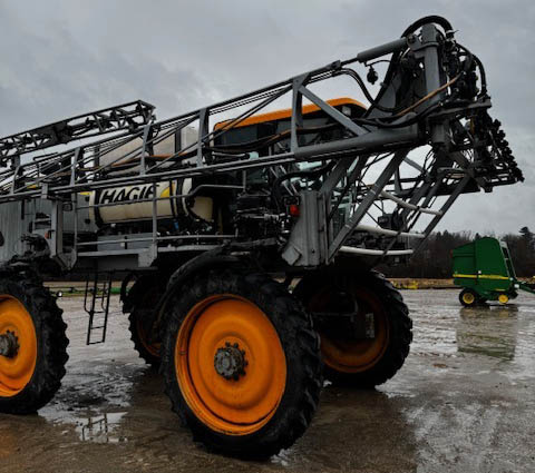 2004 Hagie STS10 Sprayer - Image 3