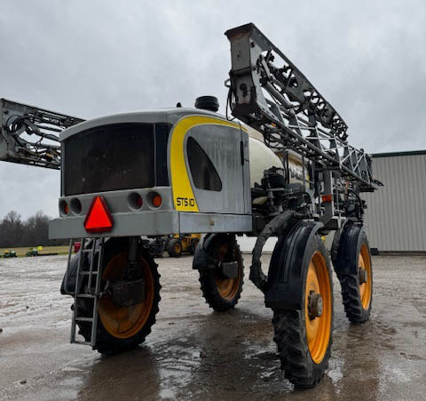 2004 Hagie STS10 Sprayer - Image 4