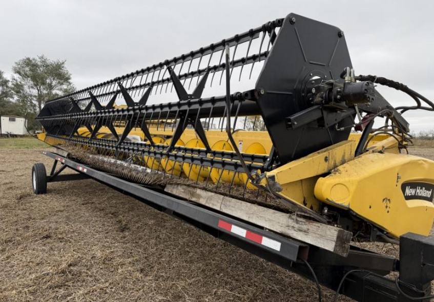 2005 New Holland 74C Header - Image 13