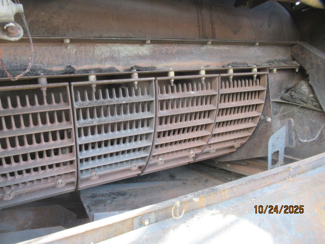 2006 John Deere 9660 Combine - Image 21