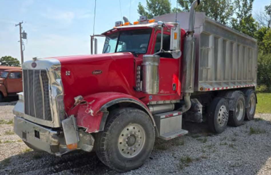 2006 Peterbilt 357 Dump Truck