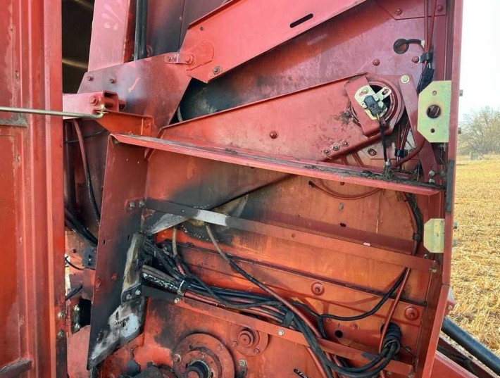 2008 Hesston 856A Baler - Image 11