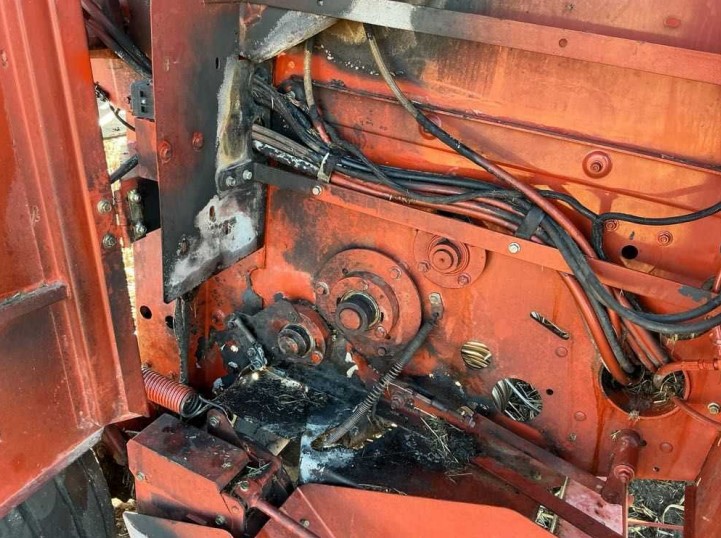 2008 Hesston 856A Baler - Image 12